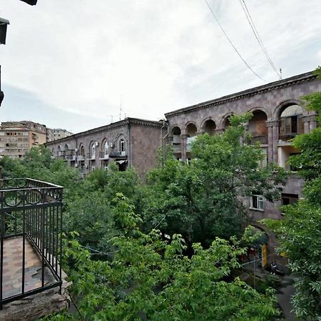 The Best Apartments In The Center Ереван Экстерьер фото